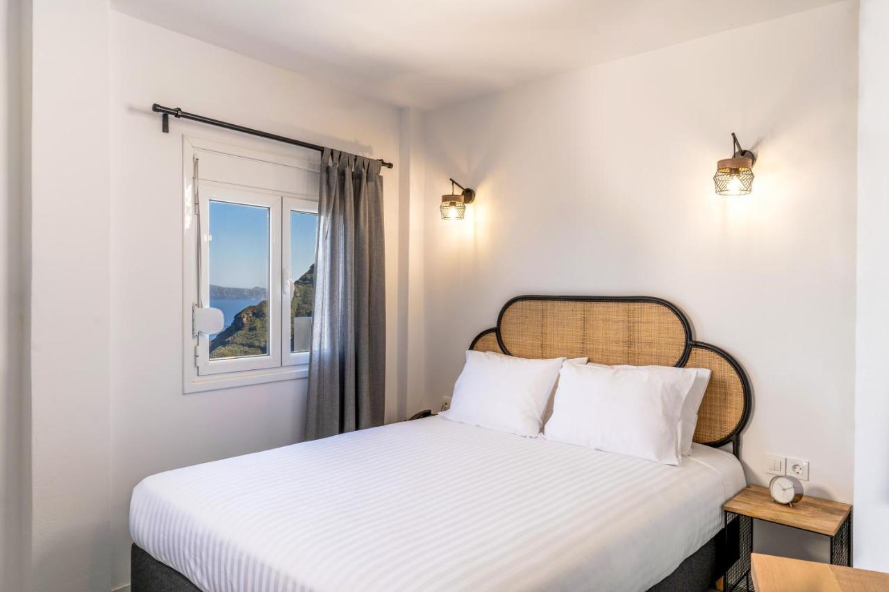 Evanthia Best View Thirassia Island Hotel Extérieur photo