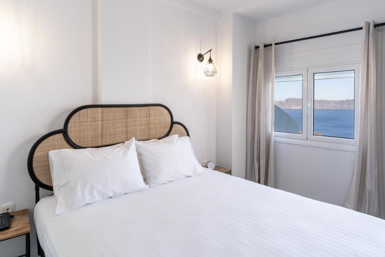 Evanthia Best View Thirassia Island Hotel Extérieur photo